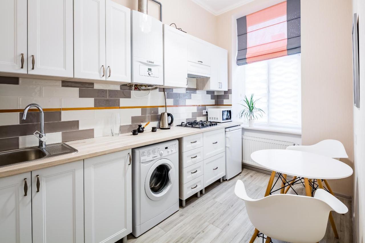 Old Town Cosy Apartment Lviv Exterior foto